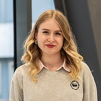 Nina Hölzl